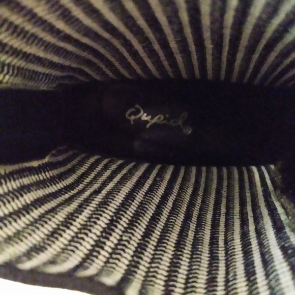 Qupid Black White Faux Suede Point Toe Ankle Pull Up 4" Heel Boots sz 6 - Picture 7 of 11